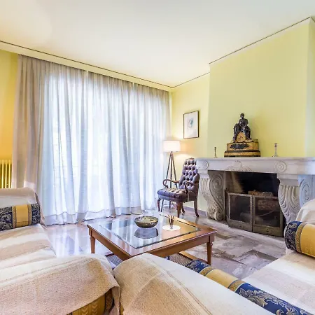 Apartment 3 Bedroom In Acropolis Area Athens