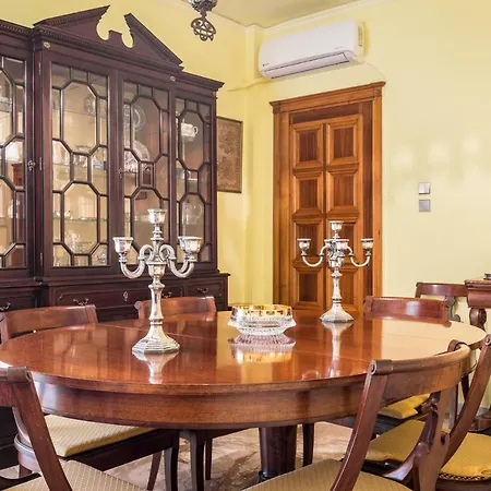 Apartment 3 Bedroom In Acropolis Area