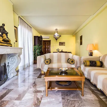 3 Bedroom In Acropolis Area Apartment Athens