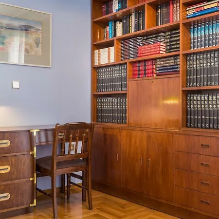 3 Bedroom In Acropolis Area * Athens